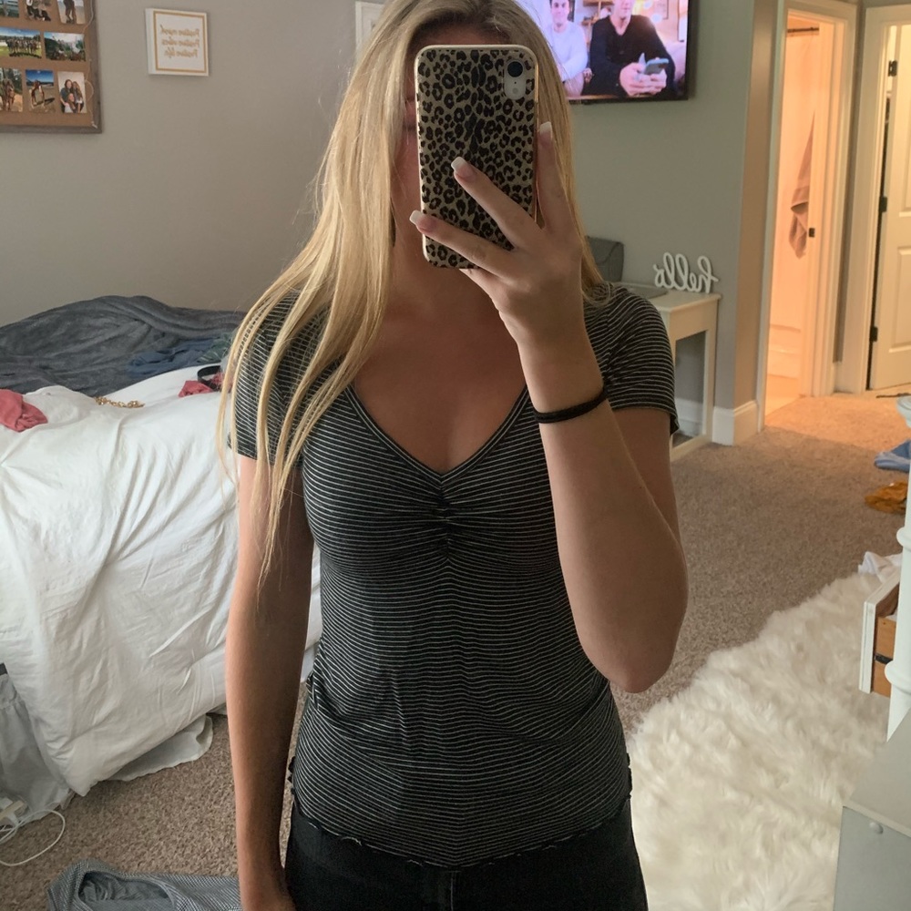 AE soft and sexy black and white striped t-shirt